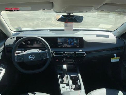 New 2026 Nissan Sentra SR w/ SR Premium Package FWD image 19