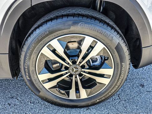 New 2026 Mercedes-Benz GLB 250 4MATIC image 9