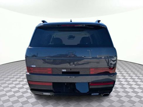 Used 2025 Hyundai Santa Fe Calligraphy AWD/4WD image 4