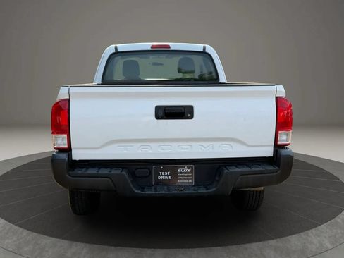 Used 2016 Toyota Tacoma SR RWD image 5