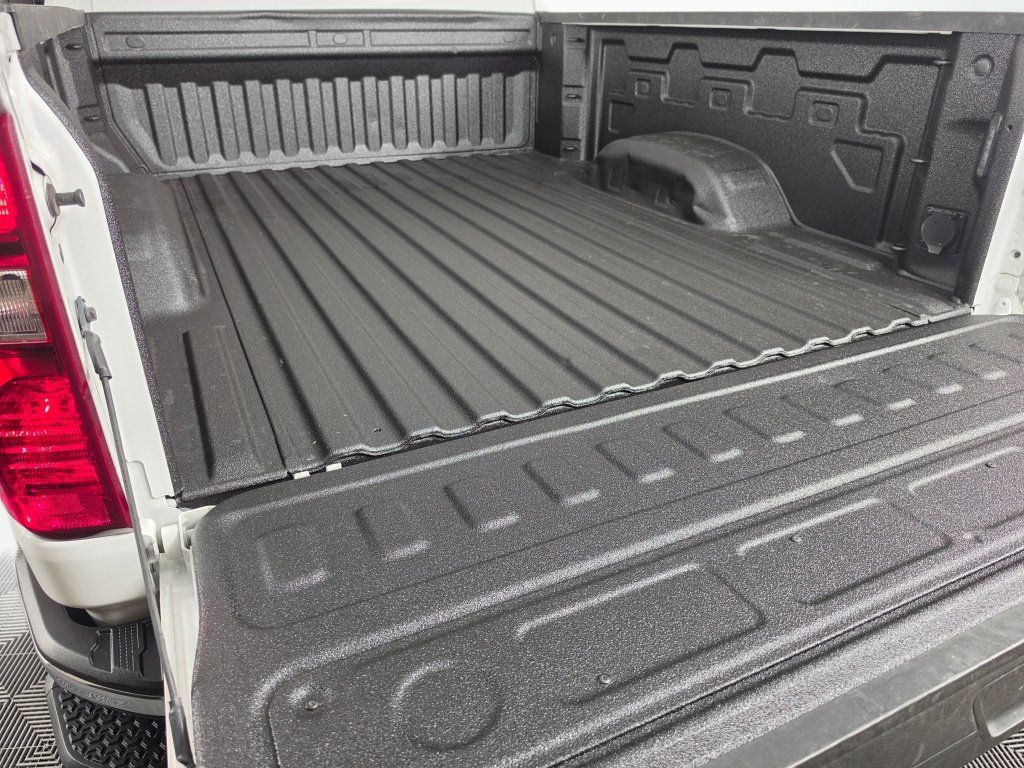 Used 2025 Chevrolet Silverado 2500 LT w/ Convenience Package AWD/4WD image 34