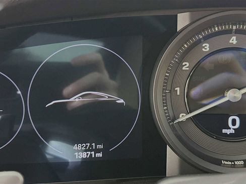 Certified 2023 Porsche 911 Carrera image 15