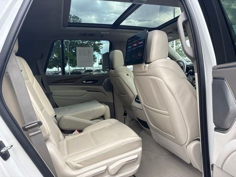 Certified 2023 Cadillac Escalade Premium Luxury Platinum w/ LPO, Radiant Package AWD/4WD image 23