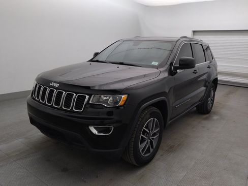 Used 2019 Jeep Grand Cherokee Laredo w/ Laredo X Package image 2