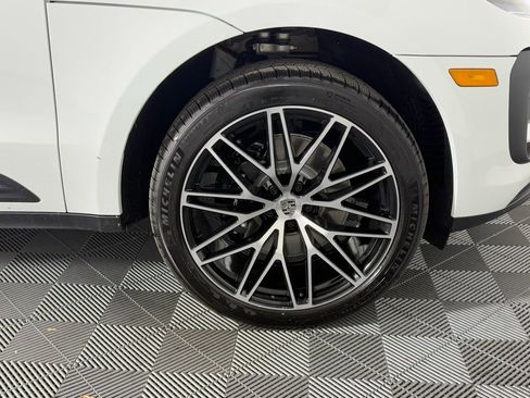 New 2026 Porsche Macan S image 14