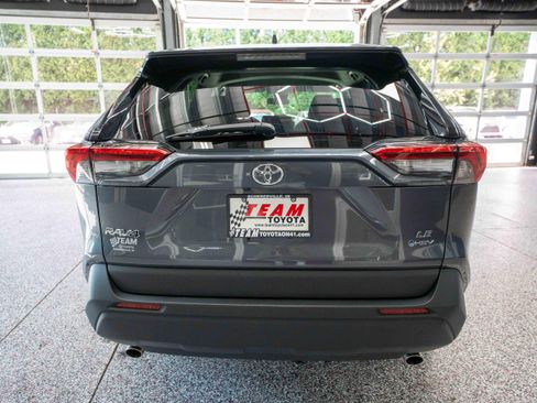 Used 2025 Toyota RAV4 LE AWD/4WD image 3