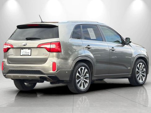 Used 2014 Kia Sorento SX w/ 3rd Row Package AWD/4WD image 2