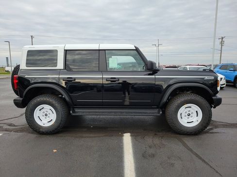New 2025 Ford Bronco Heritage Edition image 3