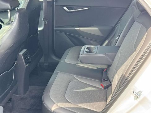 Used 2025 Kia Niro FWD image 18