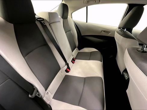 Used 2025 Toyota Corolla LE FWD image 23