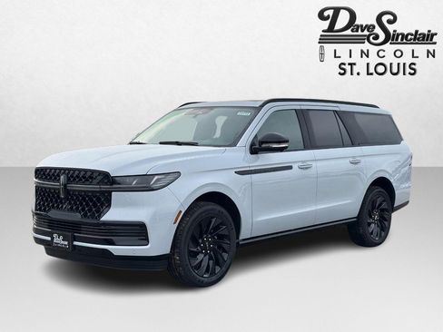 New 2026 Lincoln Navigator L Reserve w/ Jet Appearance Package image 7