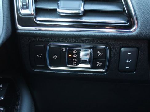 Used 2024 Lincoln Navigator L Reserve image 36