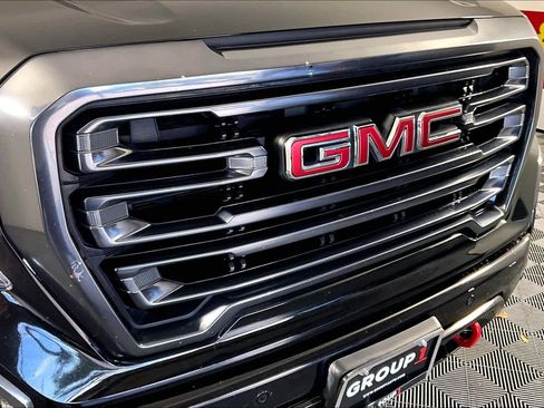 Certified 2022 GMC Sierra 1500 AT4 w/ AT4 Premium Package image 27