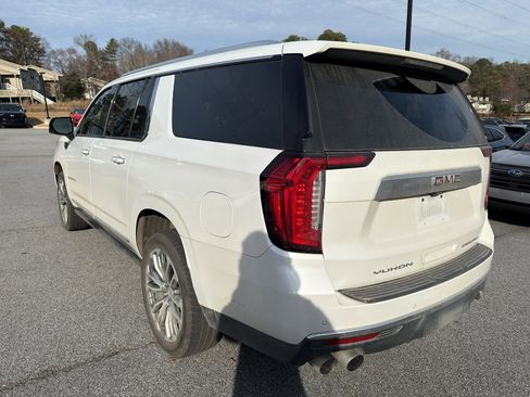 Used 2021 GMC Yukon XL Denali w/ Denali Premium Package image 7