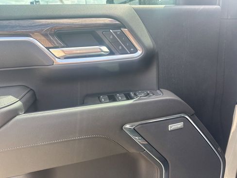 Certified 2025 Chevrolet Silverado 3500 LTZ w/ LTZ Convenience Package image 16