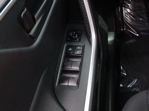 Certified 2025 Toyota RAV4 LE AWD/4WD image 37
