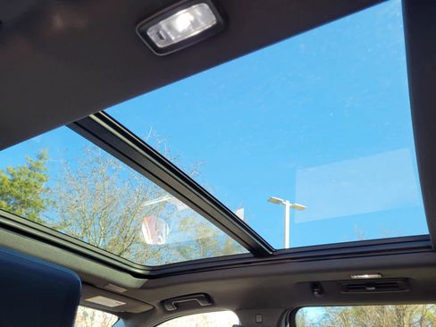 New 2026 GMC Yukon XL Elevation w/ Elevation Premium Package image 11