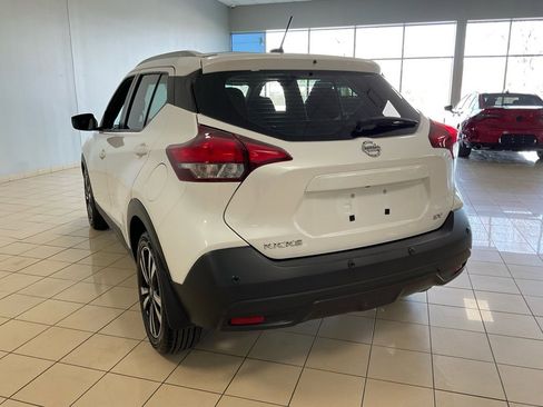 Used 2020 Nissan Kicks SV image 6