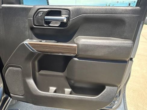 Used 2021 Chevrolet Silverado 1500 LT AWD/4WD image 30