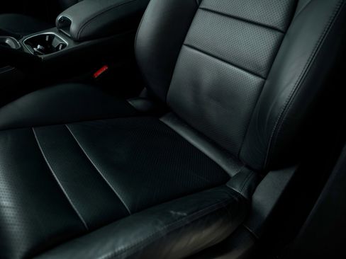 Certified 2019 Porsche Cayenne image 21