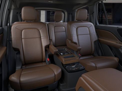 New 2026 Lincoln Aviator Reserve AWD/4WD image 11