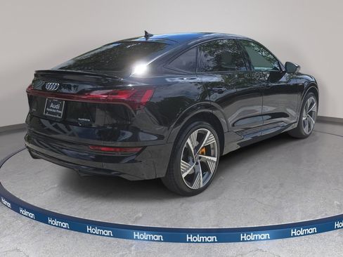 Used 2023 Audi e-tron Prestige w/ Prestige Package AWD/4WD image 6