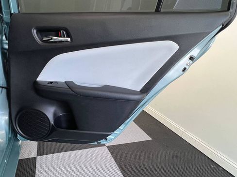 Used 2019 Toyota Prius Limited image 13