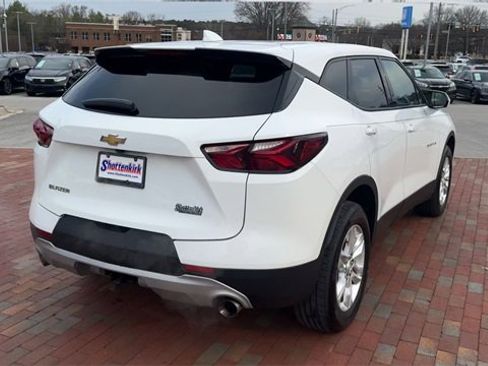 Used 2021 Chevrolet Blazer LT image 2