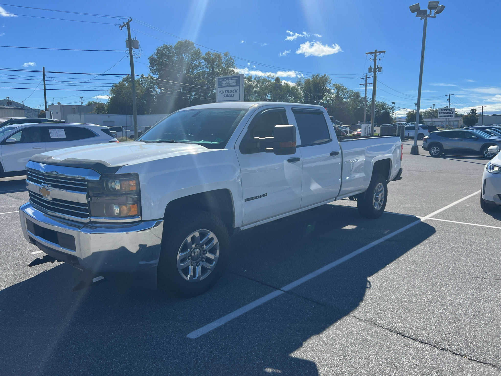 Used 2015 Chevrolet Silverado 3500 W/T w/ WT Convenience Package AWD/4WD image 2