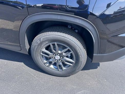 New 2026 GMC Acadia Elevation image 9