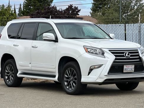 Used 2019 Lexus GX 460 Premium AWD/4WD image 7