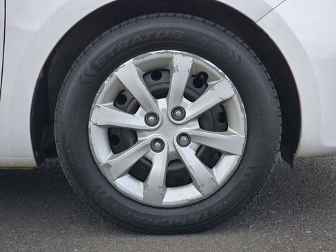 Used 2013 Kia Rio LX FWD image 9