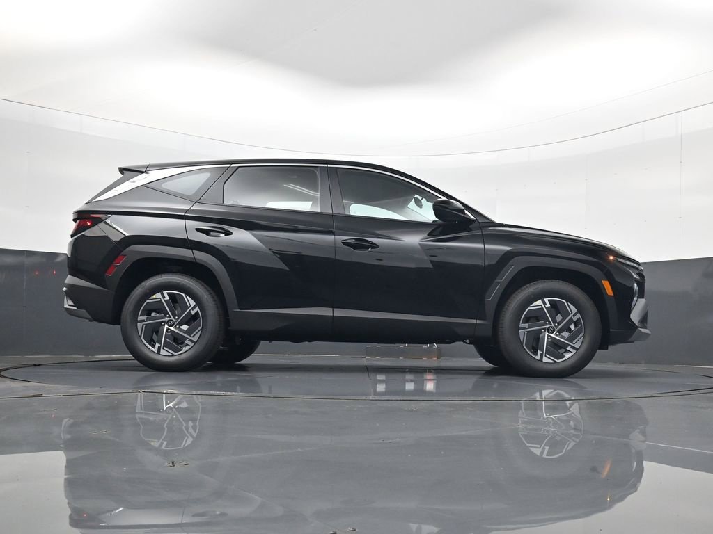 New 2026 Hyundai Tucson Blue SE AWD/4WD image 24