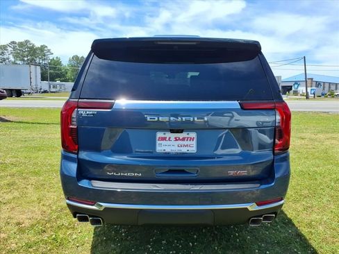 New 2026 GMC Yukon XL Denali w/ Denali Reserve Package AWD/4WD image 6
