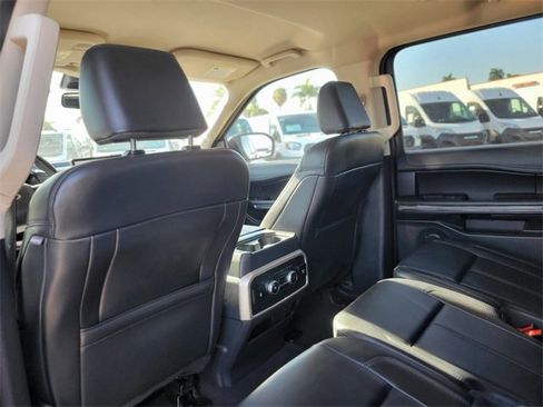 Used 2024 Ford Expedition XLT image 10
