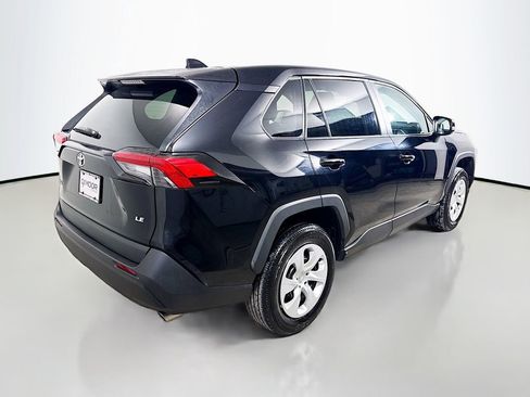 Certified 2022 Toyota RAV4 LE image 22