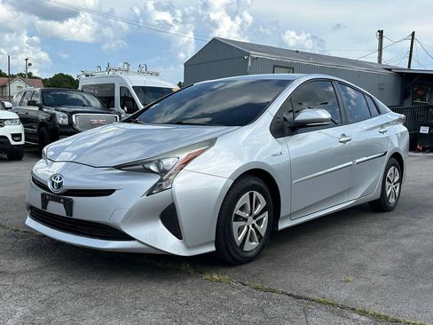 Used 2016 Toyota Prius Two w/ Protection Package FWD image 6