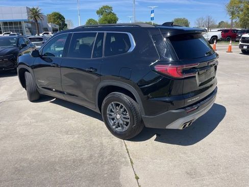 Used 2025 GMC Acadia Elevation image 4