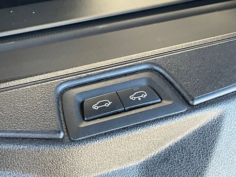 Used 2019 BMW X7 xDrive50i w/ Off-Road Package image 42