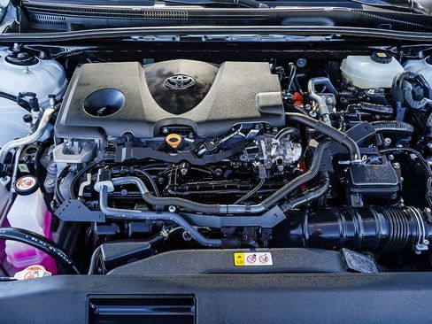 Certified 2025 Toyota Camry SE image 31