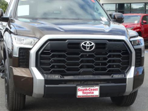 Used 2023 Toyota Tundra Limited w/ TRD Off-Road Package AWD/4WD image 4