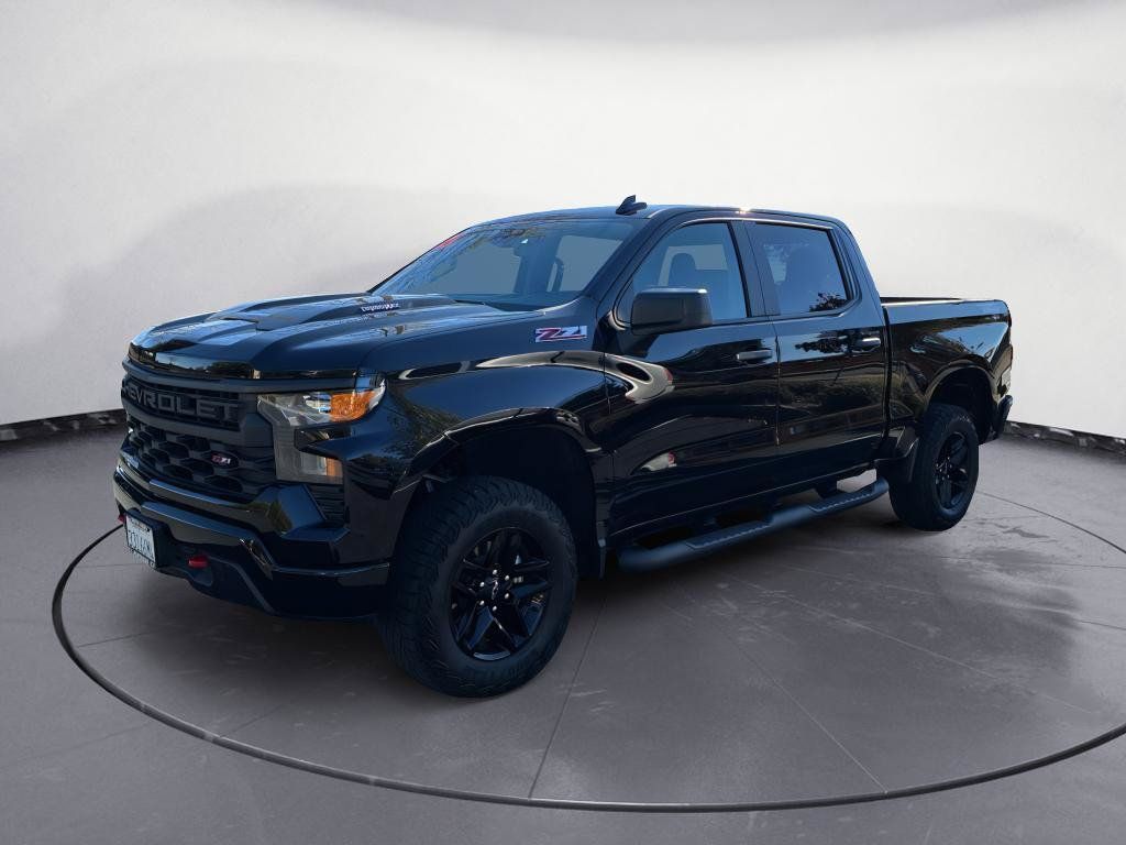 Used 2026 Chevrolet Silverado 1500 Custom Trail Boss AWD/4WD image 3