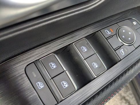 New 2025 Nissan Kicks SR w/ Illumination Package image 21