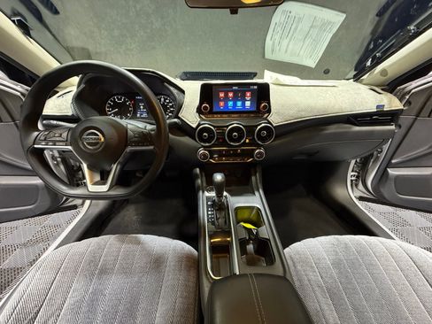 Used 2020 Nissan Sentra S image 20