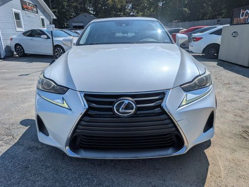 Used 2018 Lexus IS 300 w/ Comfort Package RWD image 2
