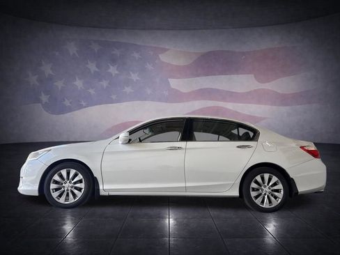 Used 2014 Honda Accord Touring image 2