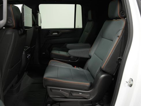 New 2026 GMC Yukon XL AT4 w/ AT4 Premium Plus Package AWD/4WD image 23