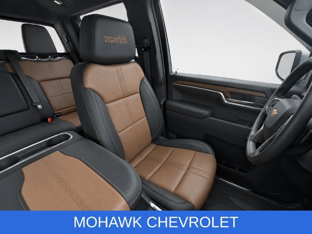 Used 2026 Chevrolet Silverado 1500 High Country AWD/4WD image 11