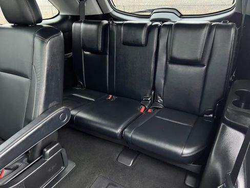 Used 2017 Toyota Highlander XLE image 27