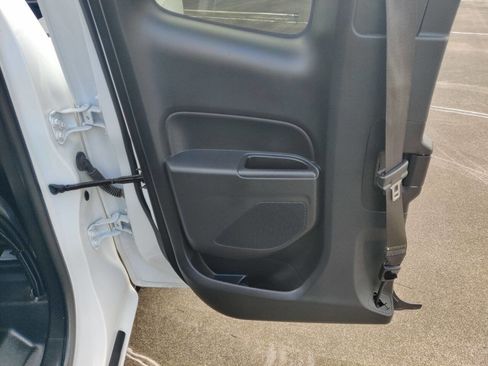 Used 2022 Chevrolet Colorado LT w/ Fleet Safety Package image 25